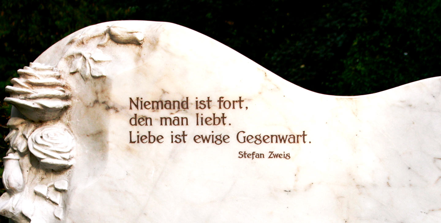 Spruch auf einem Grabstein