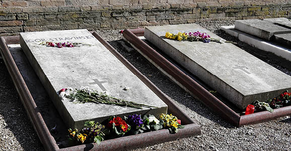 Grabsteine in Venedig auf dem Friedhof