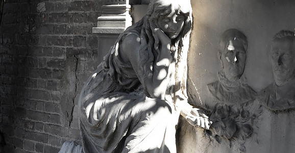 Brunnen auf einem Friedhof