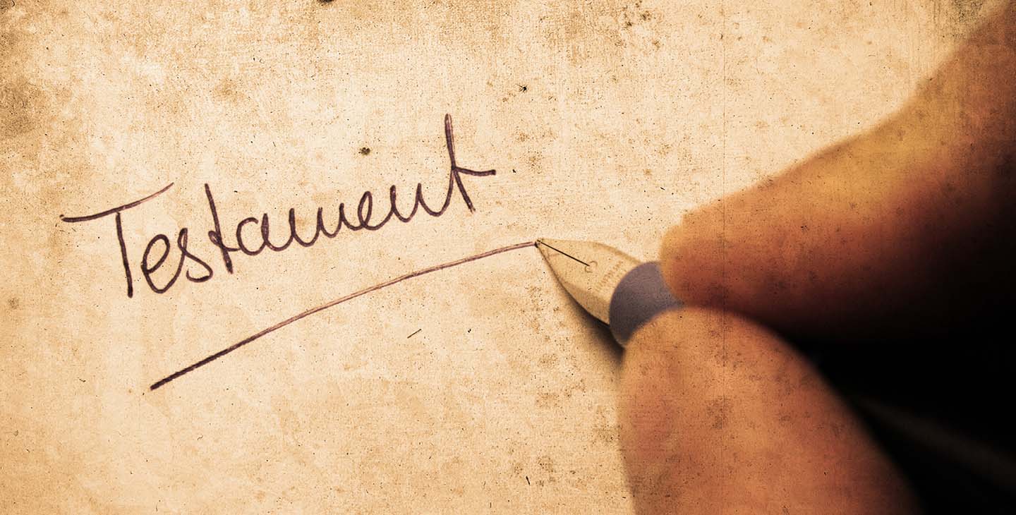 Mit Füller Testament geschrieben