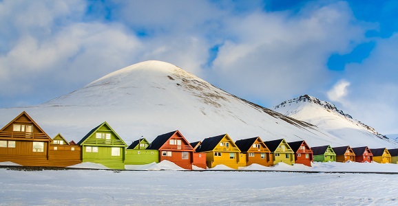 bunte Häuser in Spitzbergen