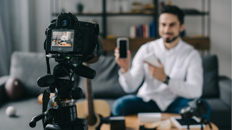 Finanzblogger dreht Video
