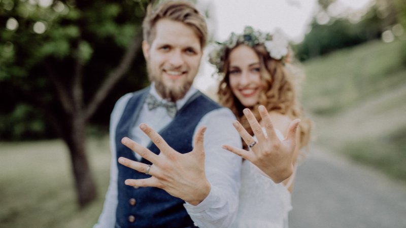 junges Paar hat geheiratet