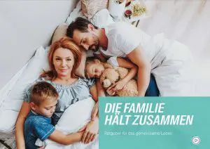 ebook über einer Familie mit der Überschrift die Familie hält zusammen